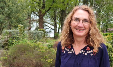 En charge de la communication chez Enedis à Brest, Marie-Cécile Penvern a lancé récemment une série de podcasts pour valoriser les femmes qui agissent pour l'écologie. Elle nous présente Elles en Bretagne.